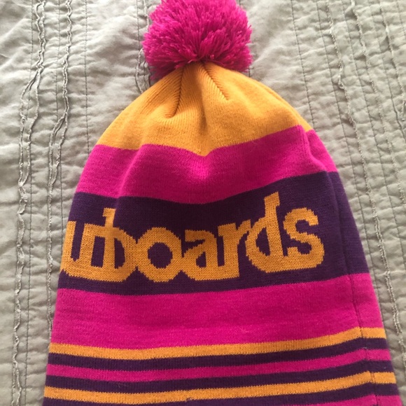 Ride Snowboards Knit Winter Hat with Pom Pom - Picture 2 of 3